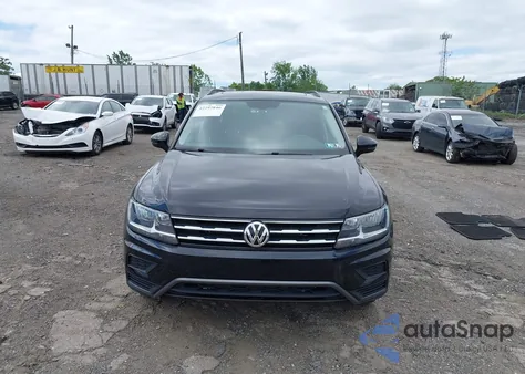2021 Volkswagen Tiguan 2.0T Se/2.0T Se R-Line Black/2.0T Sel z USA, uszkodzony, nr VIN 3VV2B7AX4MM159373
